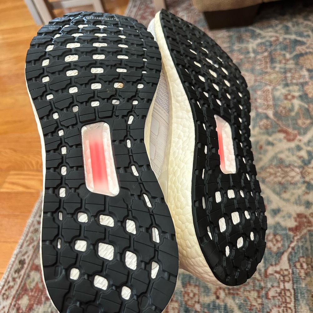 Adidas Ultraboost 20 Triple White - Picture 4 of 6